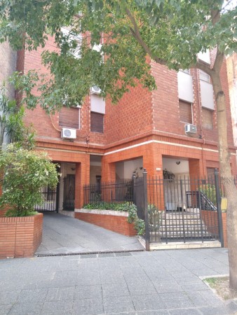 VENTA - DEPARTAMENTO DE 2 DORMITORIOS - ZONA CENTRO