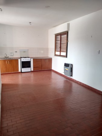 VENTA - DEPARTAMENTO DE 2 DORMITORIOS - ZONA CENTRO