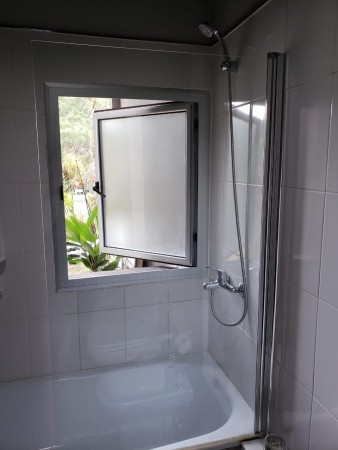 VENTA - CASA 2 HABITACIONES - BARRIO PRIVADO, ZONA TOMA VIEJA