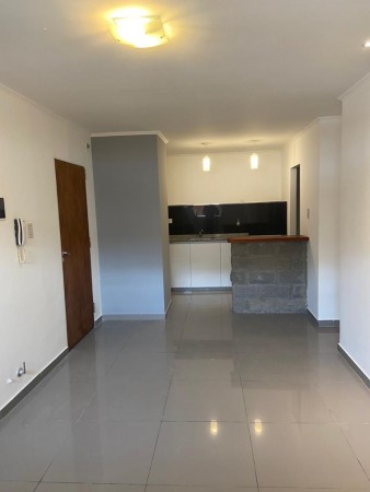 VENTA - DEPARTAMENTO 1 HABITACION - ZONA CIRCUNVALACION