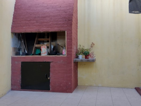 VENTA - DUPLEX 2 HABITACIONES - ZONA COLEGIO SANTA RITA