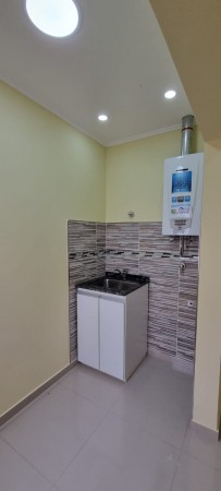 VENTA - CASA 2 HABITACIONES - ZONA ZANNI & JORGE NEWERY