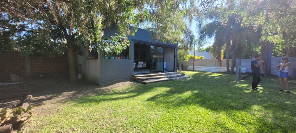 VENDO CASA EN ZONA RESIDENCIAL