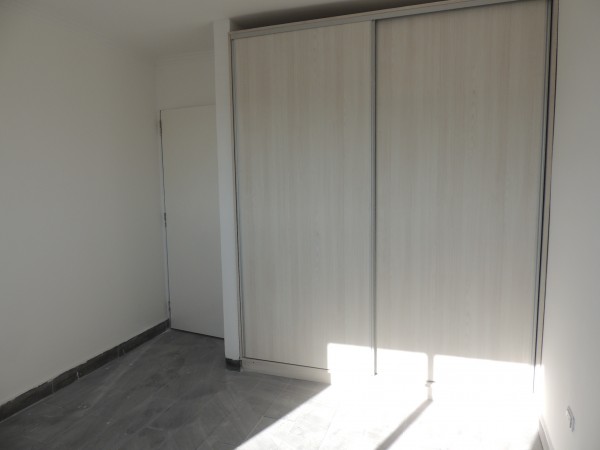 VENTA - DEPARTAMENTO 2 AMBIENTES C/COCHERA - ZONA CENTRICA