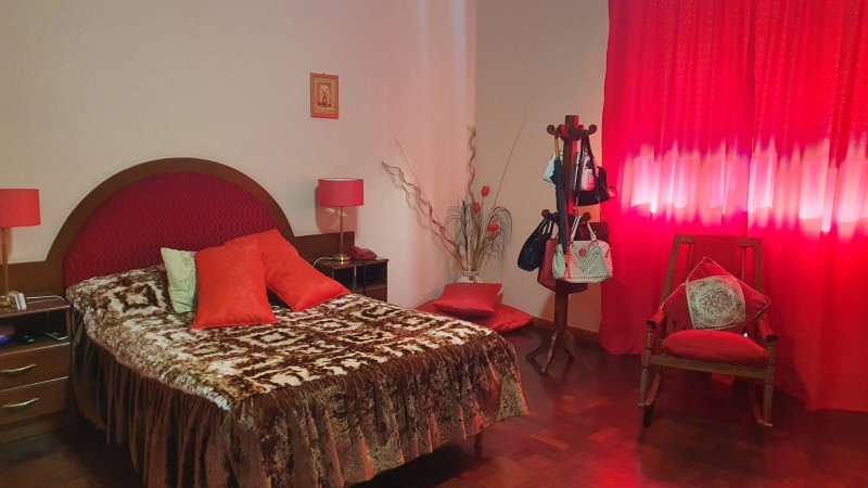 VENTA - CASA 3 HABITACIONES - ZONA MICROCENTRO