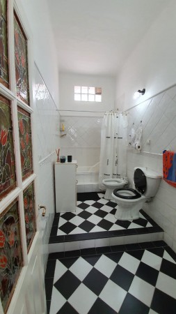 VENTA - CASA 3 HABITACIONES - ZONA MICROCENTRO