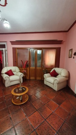 VENTA - CASA 3 HABITACIONES - ZONA MICROCENTRO