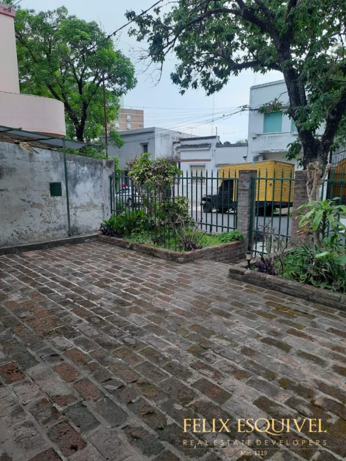 VENTA - CASA 3 HABITACIONES - ZONA MICROCENTRO