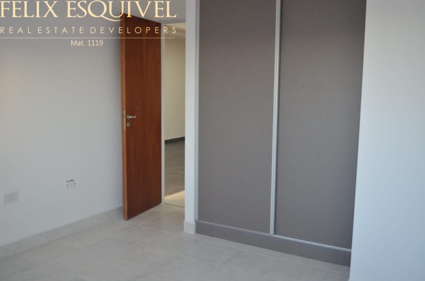 VENTA - CASA 1 Y 2 HABITACIONES A ESTRENAR - RUTA 11