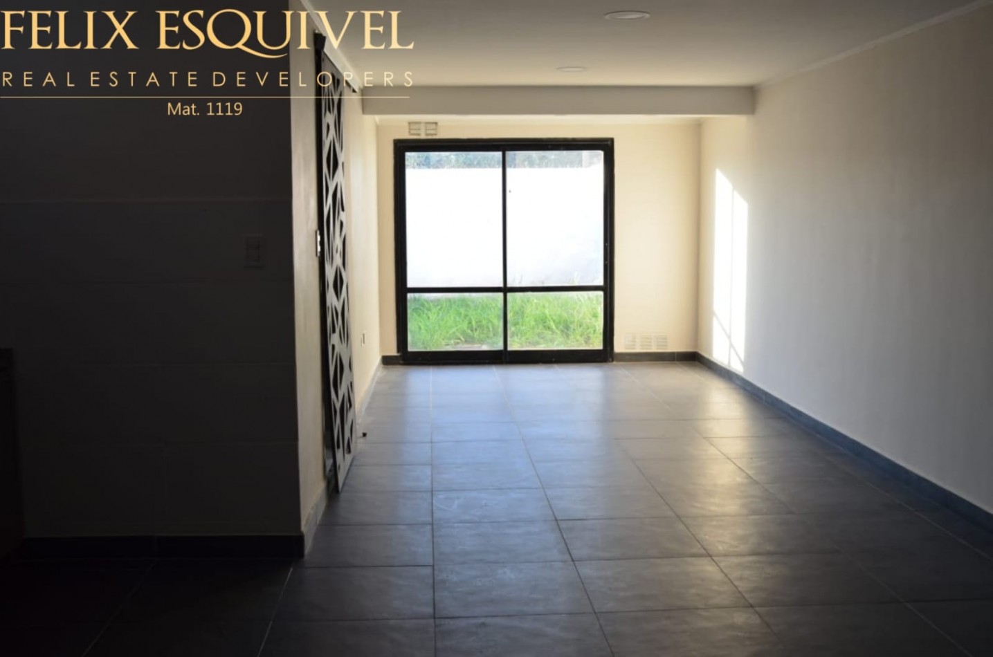 VENTA - CASA 1 Y 2 HABITACIONES A ESTRENAR - RUTA 11