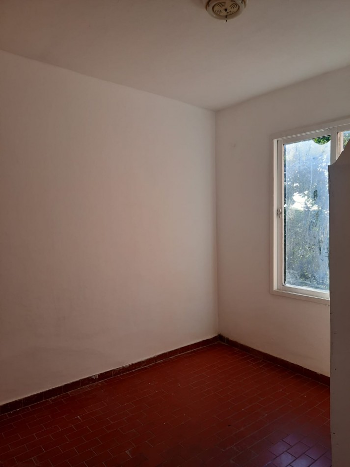 VENTA - DEPTO 2 DORMITORIOS C/TERRAZA - BARRIO ROCAMORA