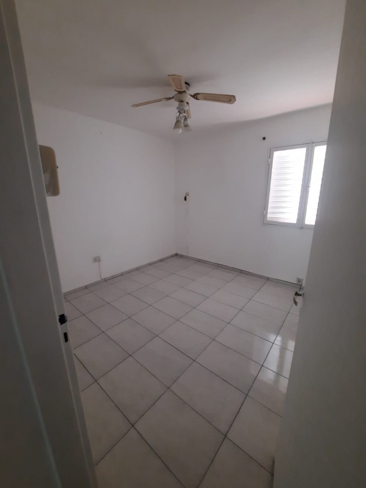 VENTA - DEPTO 2 DORMITORIOS C/TERRAZA - BARRIO ROCAMORA
