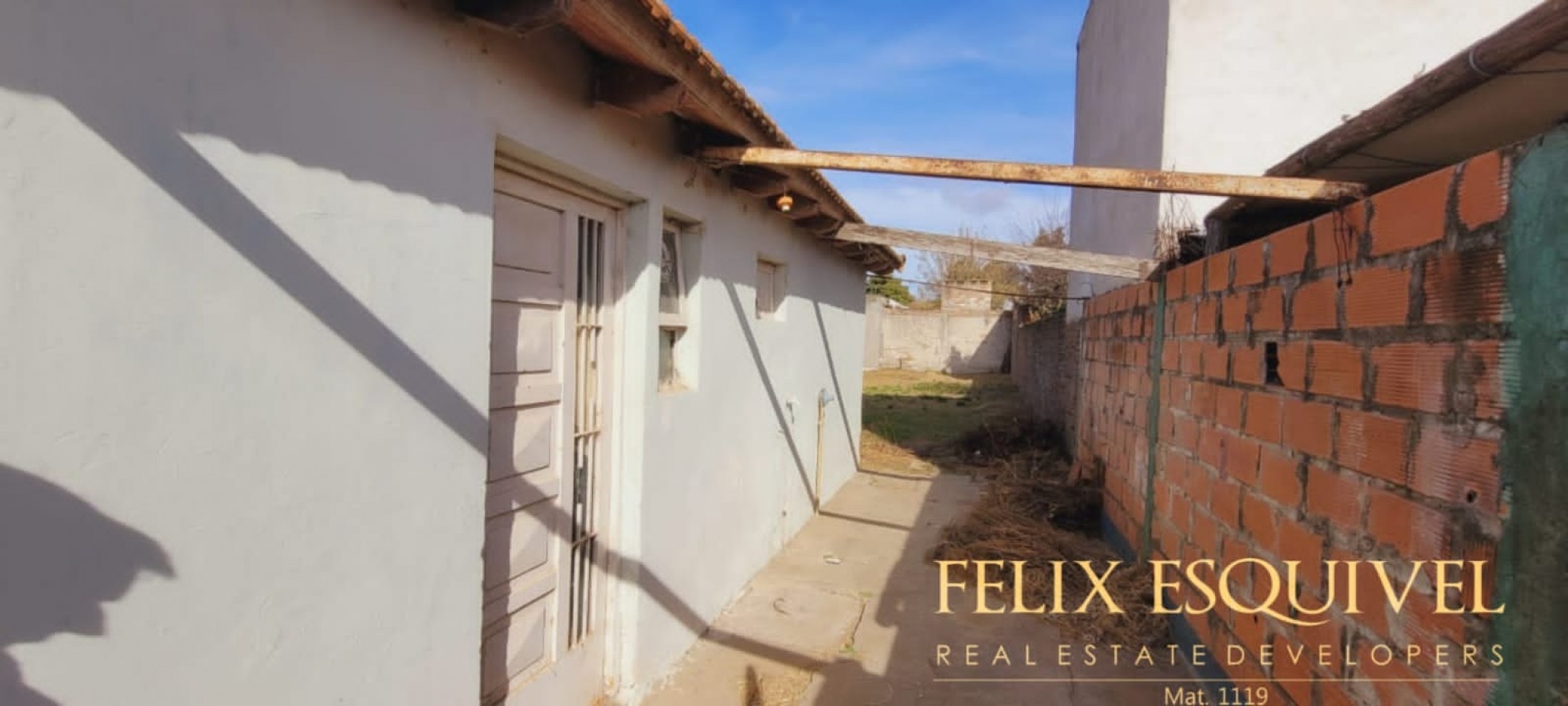 VENTA - CASA 3 HABITACIONES - SAN BENITO