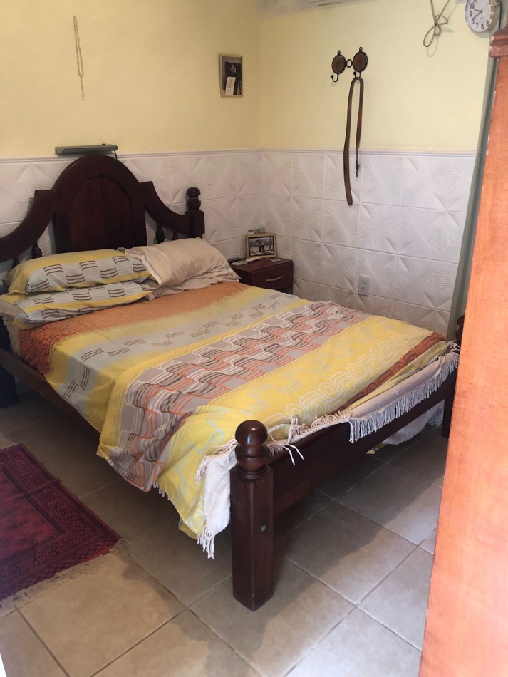 VENTA O PERMUTA - CASA 2 HABITACIONES - ZONA ORO VERDE