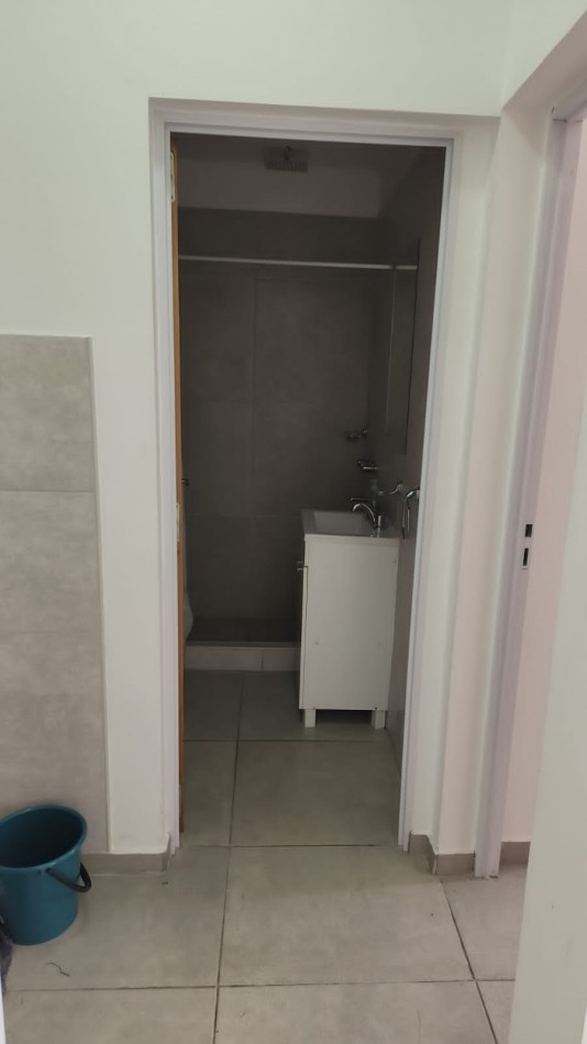 VENTA - DEPATRAMENTO 1 HABITACION PLANTA BAJA C/PATIO - ZONA CENTRICA