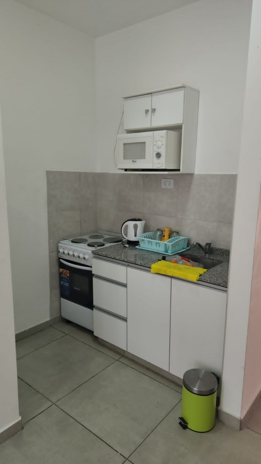 VENTA - DEPATRAMENTO 1 HABITACION PLANTA BAJA C/PATIO - ZONA CENTRICA