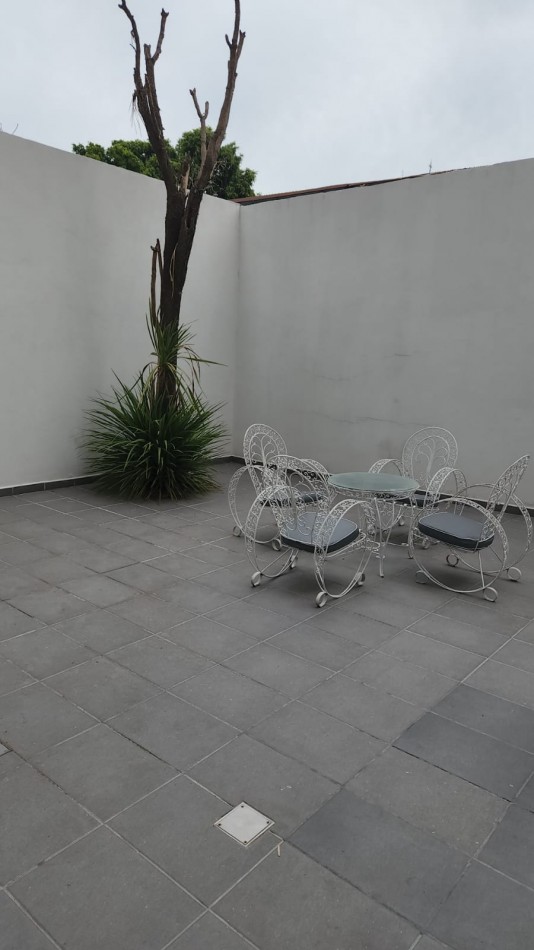 VENTA - DEPATRAMENTO 1 HABITACION PLANTA BAJA C/PATIO - ZONA CENTRICA