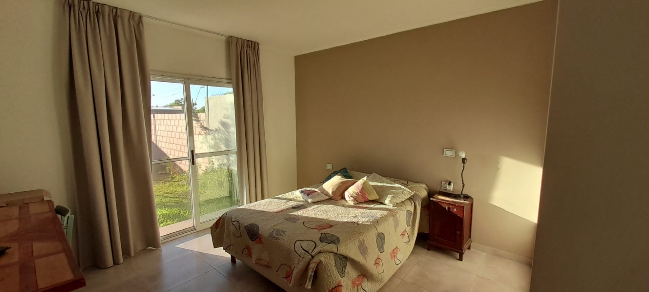 VENTA - CASA 3 HABITACIONES - BARRIO LOS CEDROS