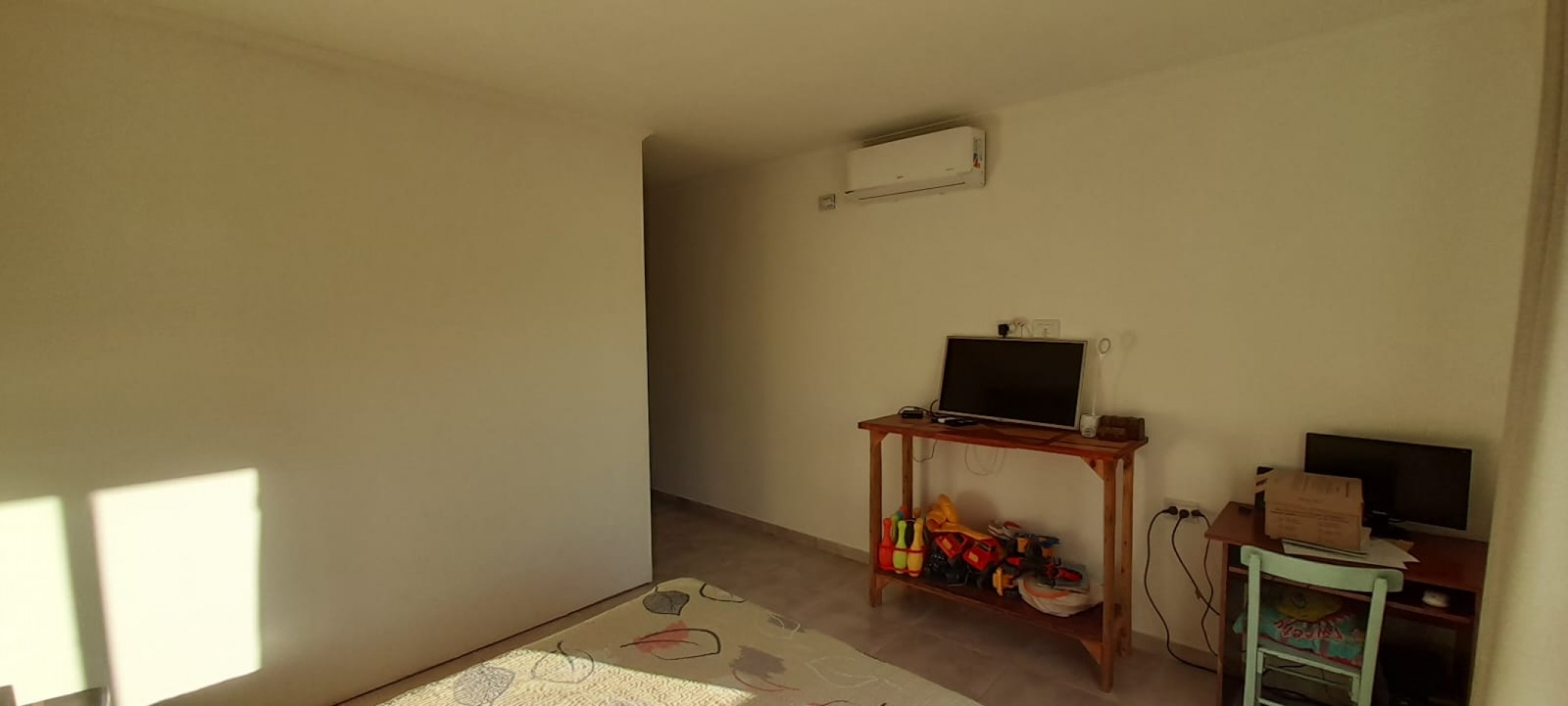 VENTA - CASA 3 HABITACIONES - BARRIO LOS CEDROS