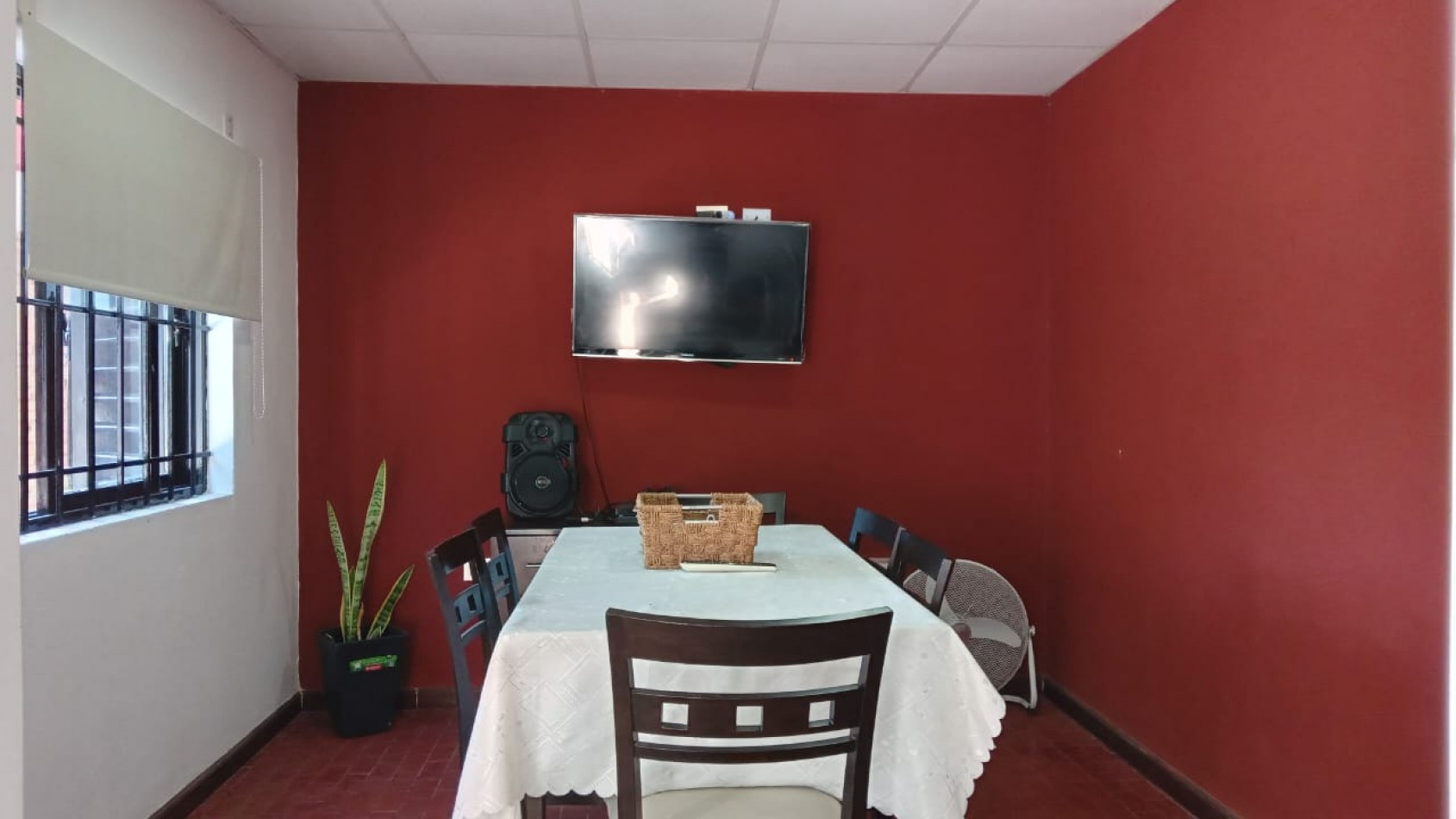 VENTA - CASA 2 HABITACIONES - ZONA GARRIGO Y PROVINCIAS UNIDAS