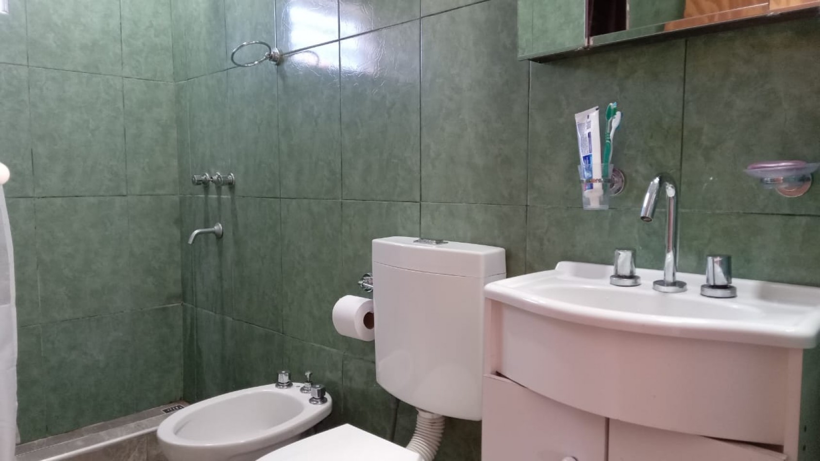 VENTA - CASA 2 HABITACIONES - ZONA GARRIGO Y PROVINCIAS UNIDAS