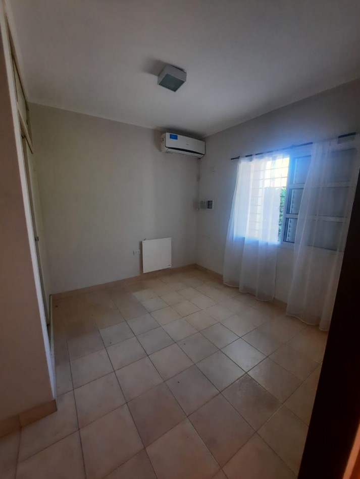 VENTA casa Dos dormitorios MAS Salon de usos multiples - Zona Paracao