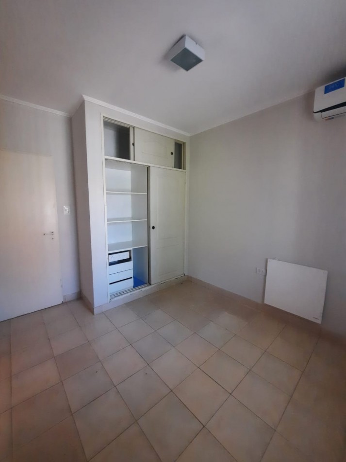 VENTA casa Dos dormitorios MAS Salon de usos multiples - Zona Paracao