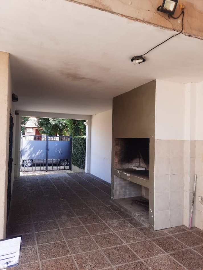 VENTA casa Dos dormitorios MAS Salon de usos multiples - Zona Paracao