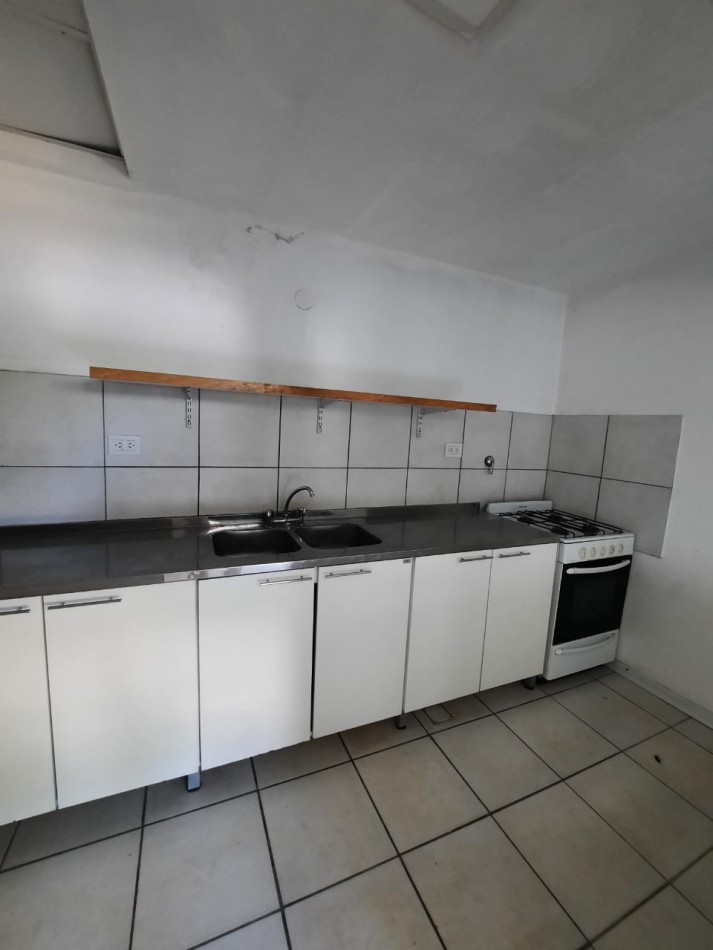 VENTA casa Dos dormitorios MAS Salon de usos multiples - Zona Paracao