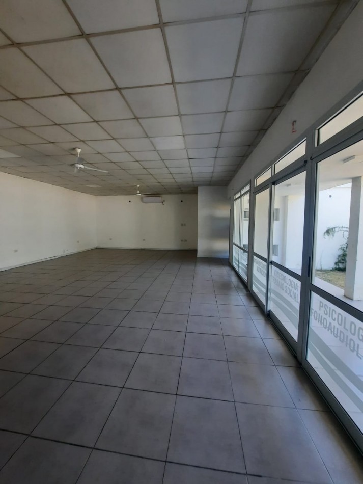 VENTA casa Dos dormitorios MAS Salon de usos multiples - Zona Paracao