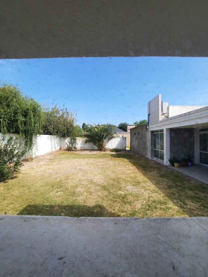 VENTA casa Dos dormitorios MAS Salon de usos multiples - Zona Paracao