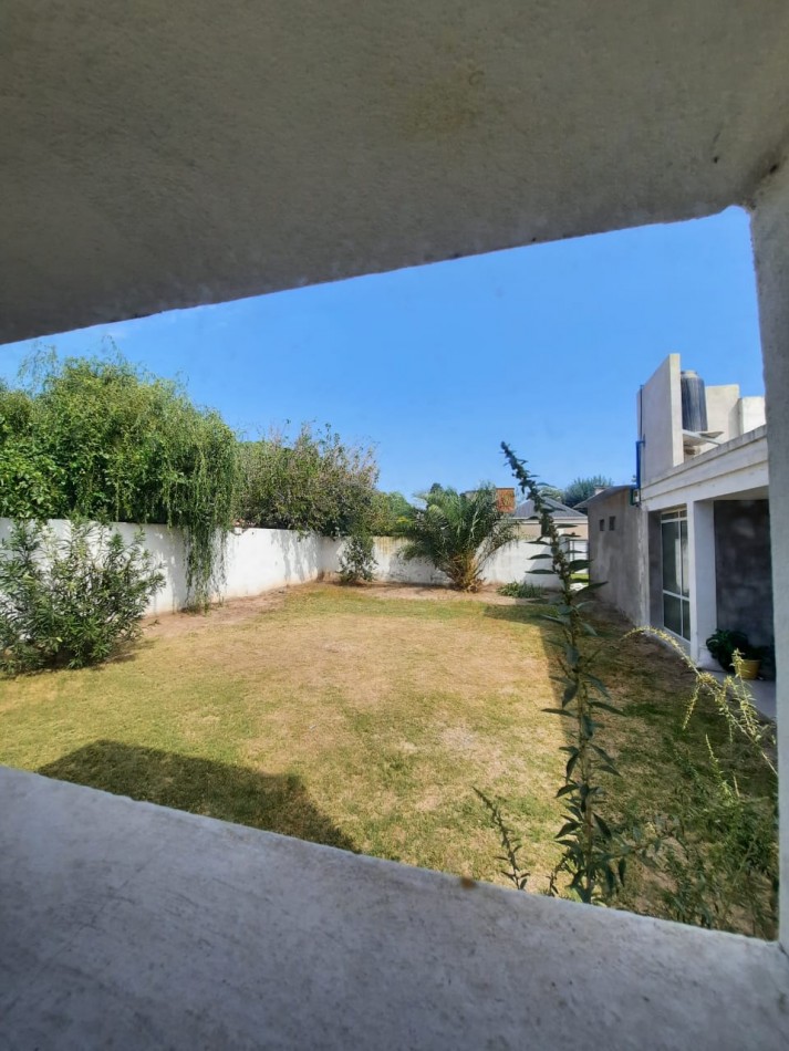 VENTA casa Dos dormitorios MAS Salon de usos multiples - Zona Paracao