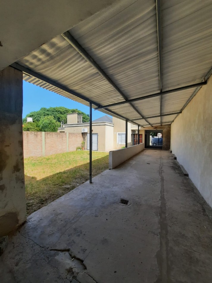 VENTA casa Dos dormitorios MAS Salon de usos multiples - Zona Paracao