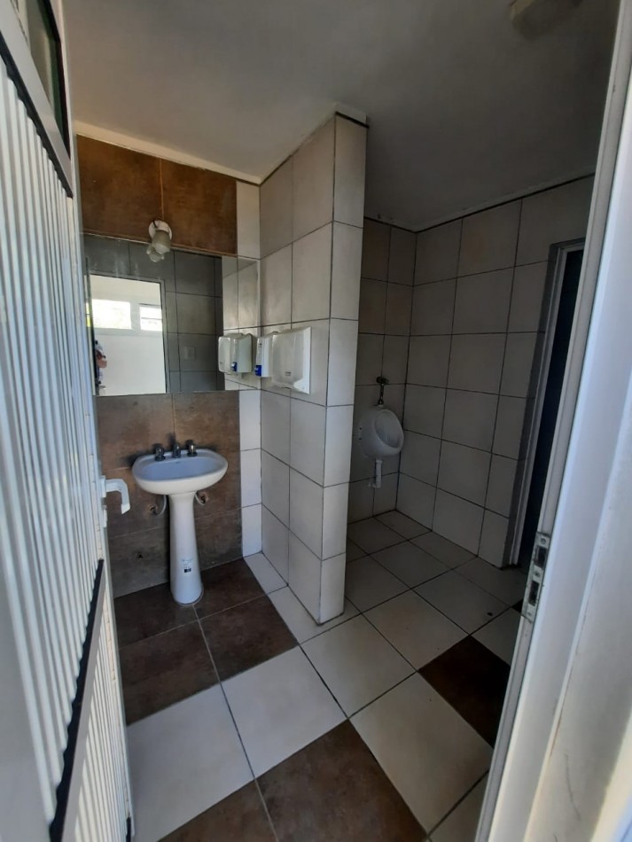 VENTA casa Dos dormitorios MAS Salon de usos multiples - Zona Paracao