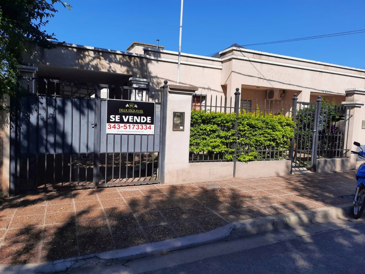 VENTA casa Dos dormitorios MAS Salon de usos multiples - Zona Paracao