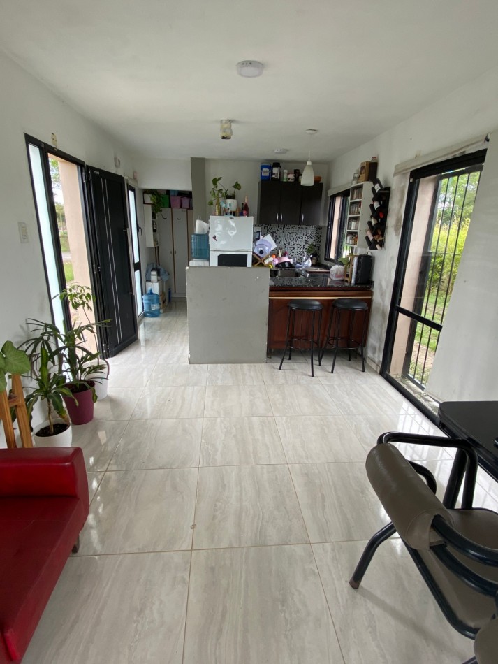EN VENTA CASA DE DOS PLANTAS