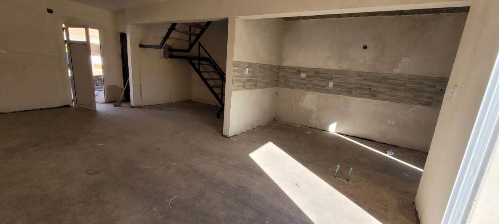 VENTA - DUPLEX 3 HAB. BARRIO CERRADO AV. ZANNI
