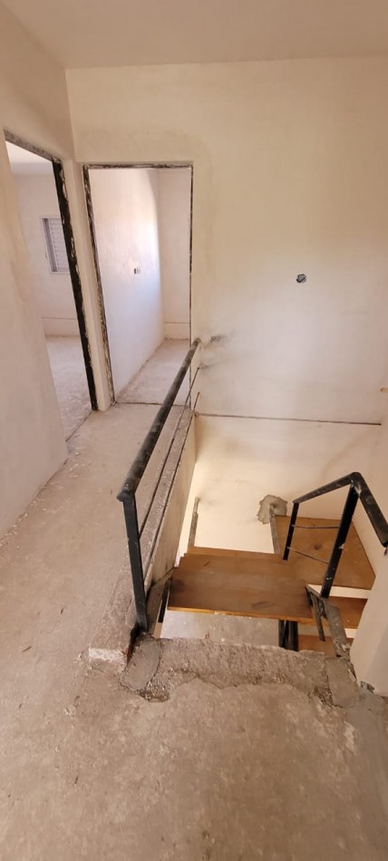 VENTA - DUPLEX 3 HAB. BARRIO CERRADO AV. ZANNI