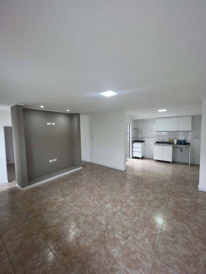 VENTA CASA 1 HABITACION - ZONA Rondeau Y Brown