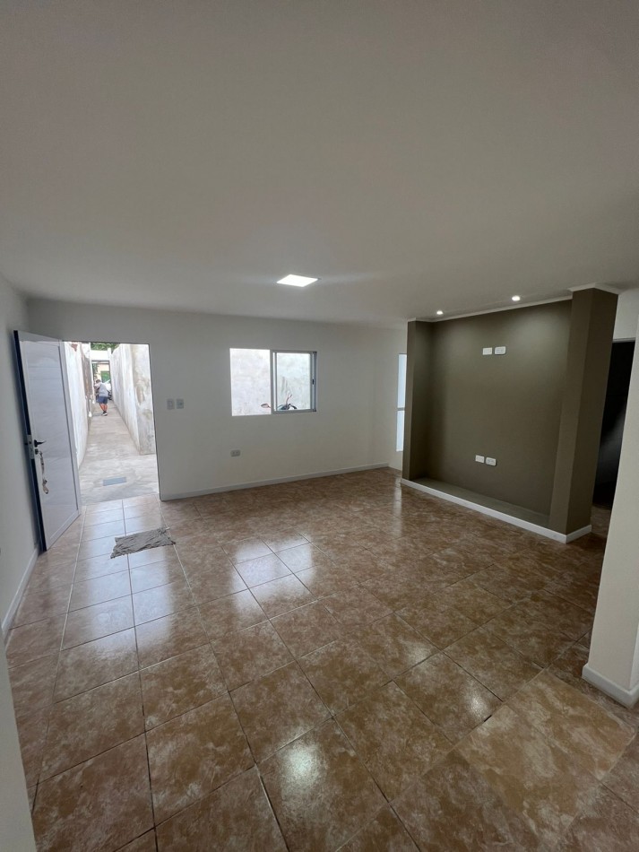 VENTA CASA 1 HABITACION - ZONA Rondeau Y Brown