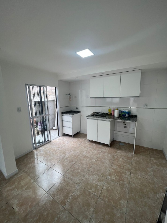 VENTA CASA 1 HABITACION - ZONA Rondeau Y Brown