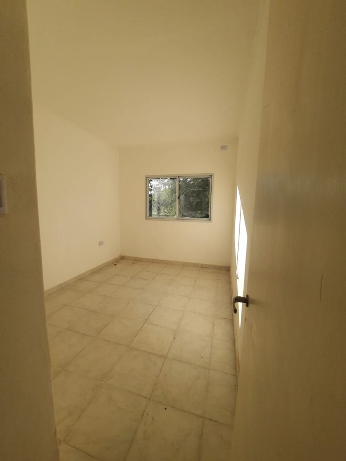 VENTA - CASA 3 HABITACIONES - ZONA SINDICATO DE COMERCIO
