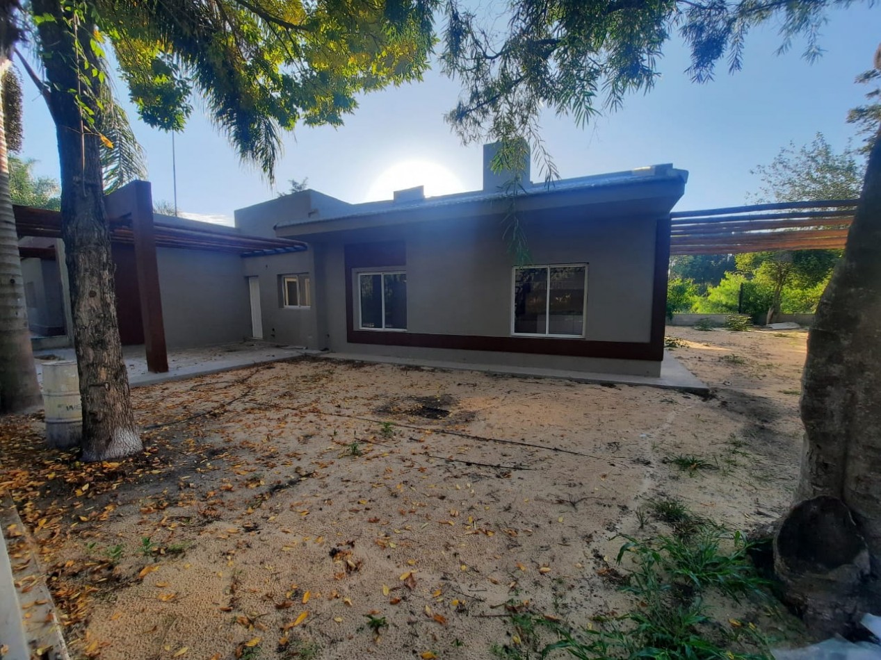VENTA - CASA 3 HABITACIONES - ZONA SINDICATO DE COMERCIO