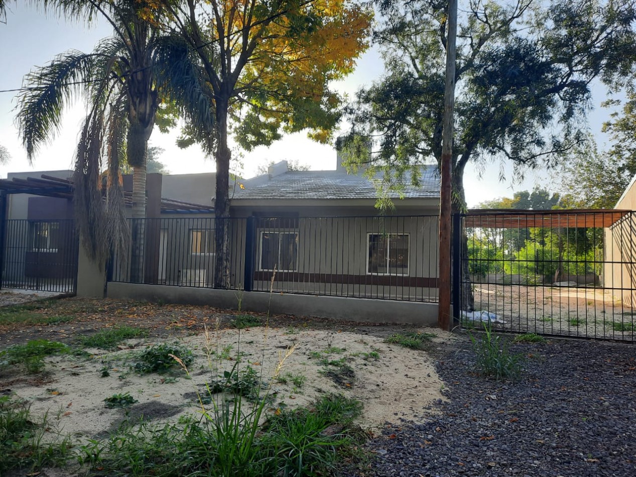 VENTA - CASA 3 HABITACIONES - ZONA SINDICATO DE COMERCIO
