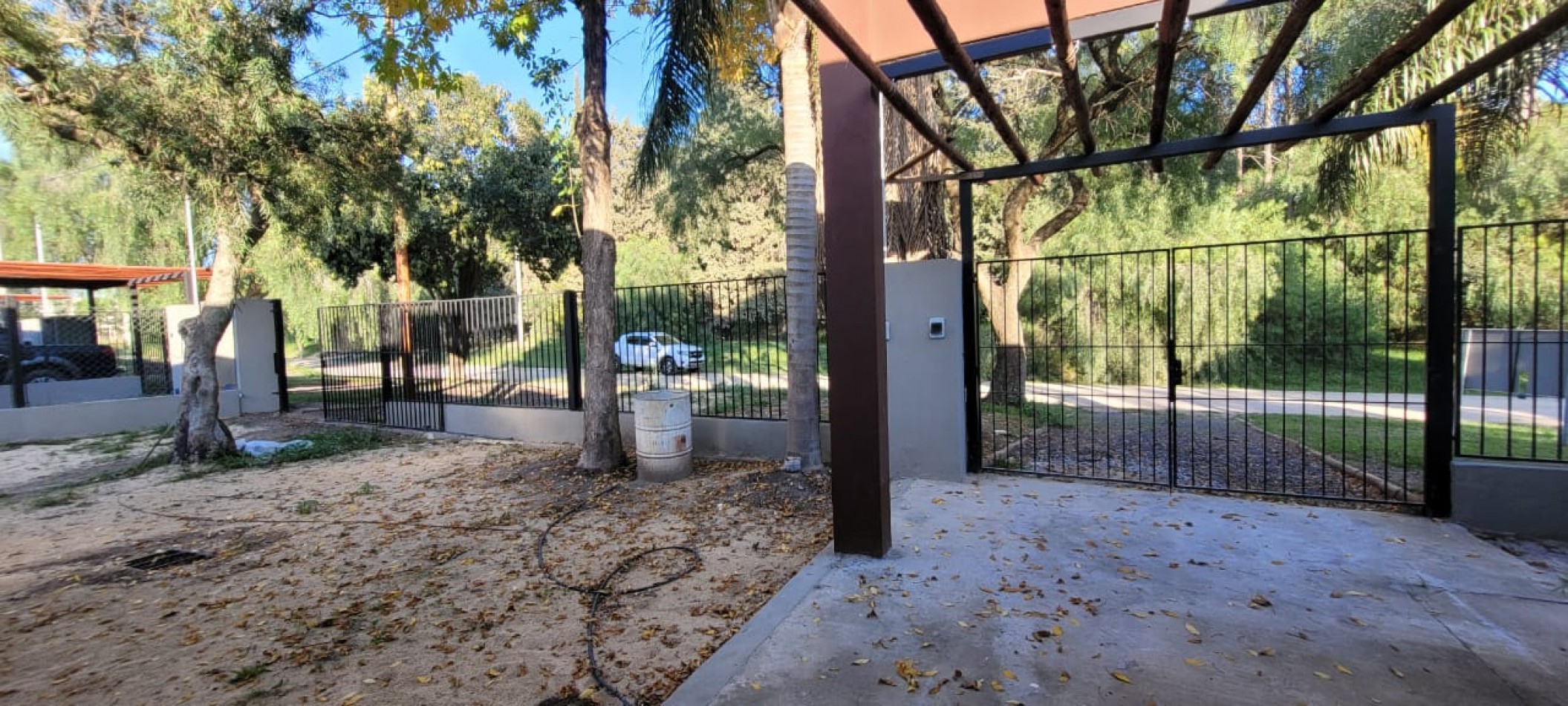 VENTA - CASA 2 HABITACIONES - ZONA SINDICATO DE COMERCIO