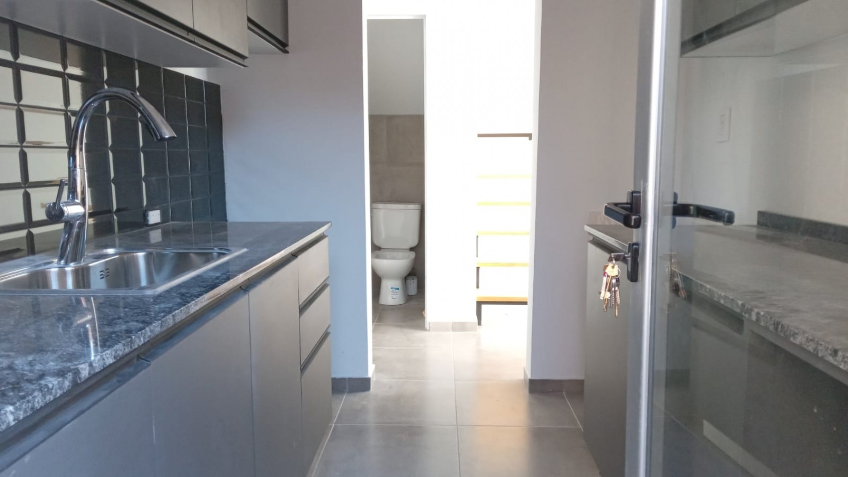 VENTA - DUPLEX 2 HABITACIONES - LAS GARZAS Y JORGE NEWERY