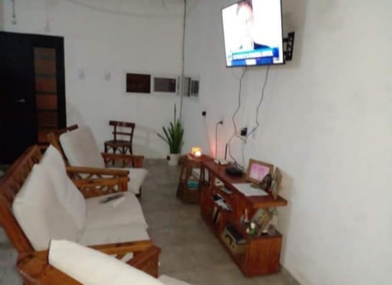 VENTA - CASA 2 HABITACIONES - ZONA AEROPUERTO