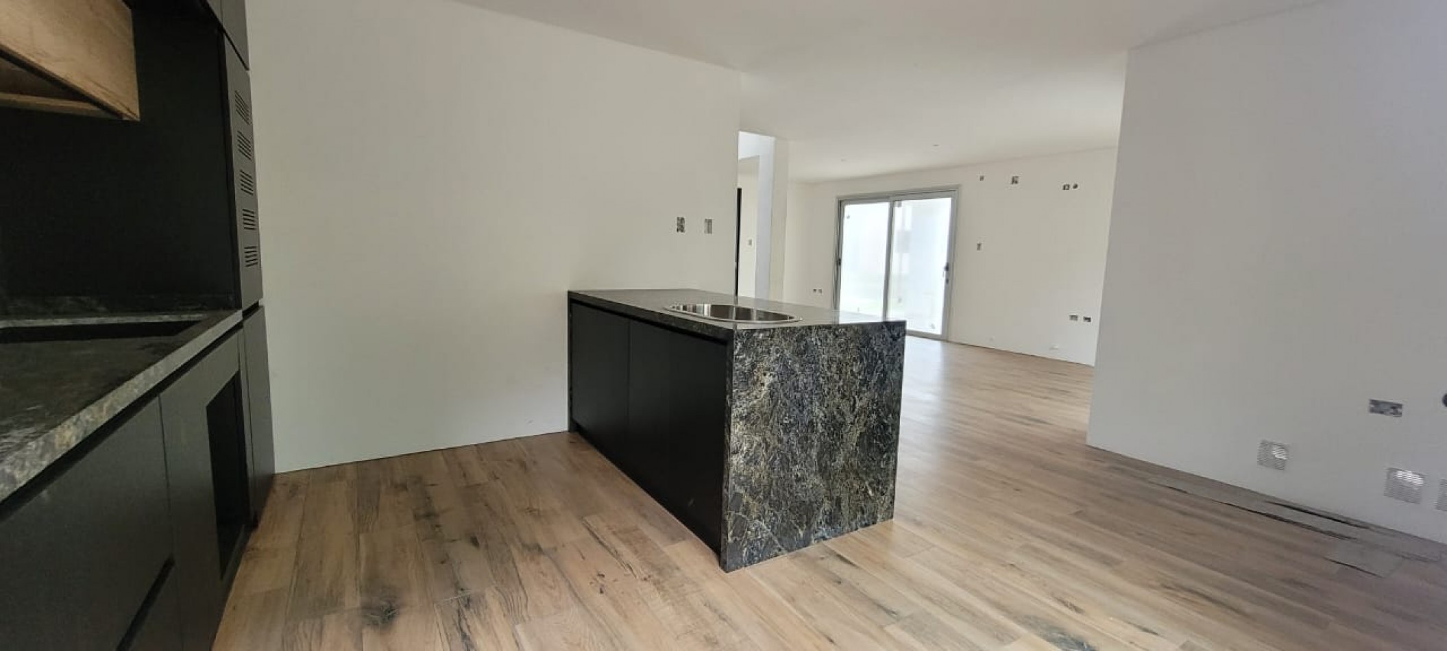 VENTA - CASA 4 HABITACIONES - BARRIO CERRADO TORTUGUITAS