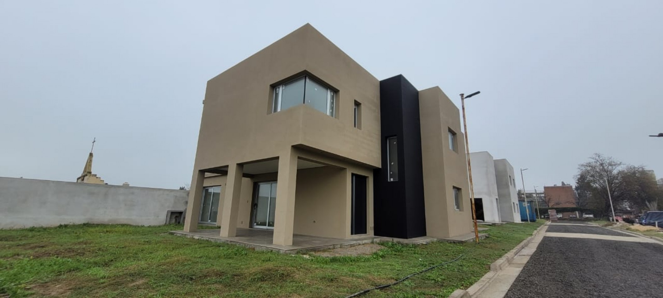 VENTA - CASA 4 HABITACIONES - BARRIO CERRADO TORTUGUITAS
