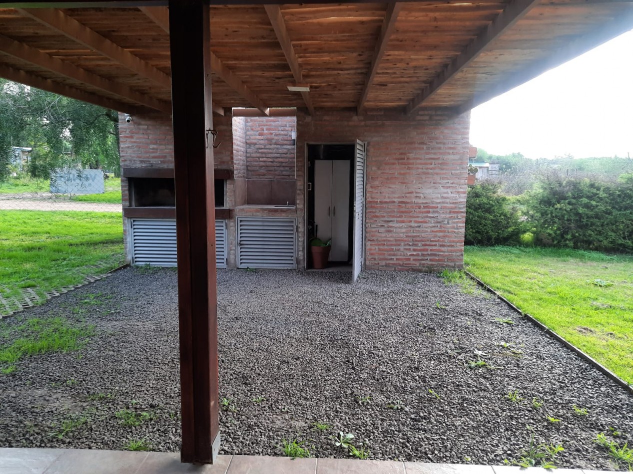 VENTA - CASA QUINTA 3 HABITAIONES - RUTA 18 KM 17.5